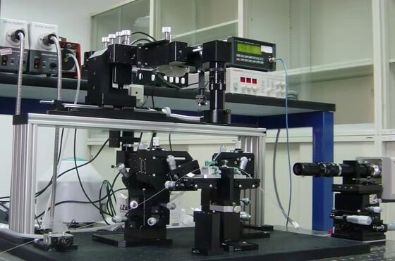 CLX دقة عالية ± 0.1μm PLC سبعة محاور نظام الارتباط البصري التلقائي للزوج معدات محاذاة الألياف للاتصالات البصرية